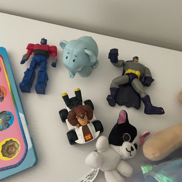 Random Kid Bundle - Picture 4 of 7